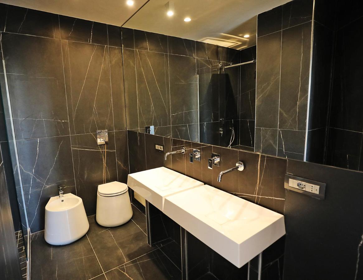 President Plaza Vip Suite Spa By Babylon Stay Naples Extérieur photo