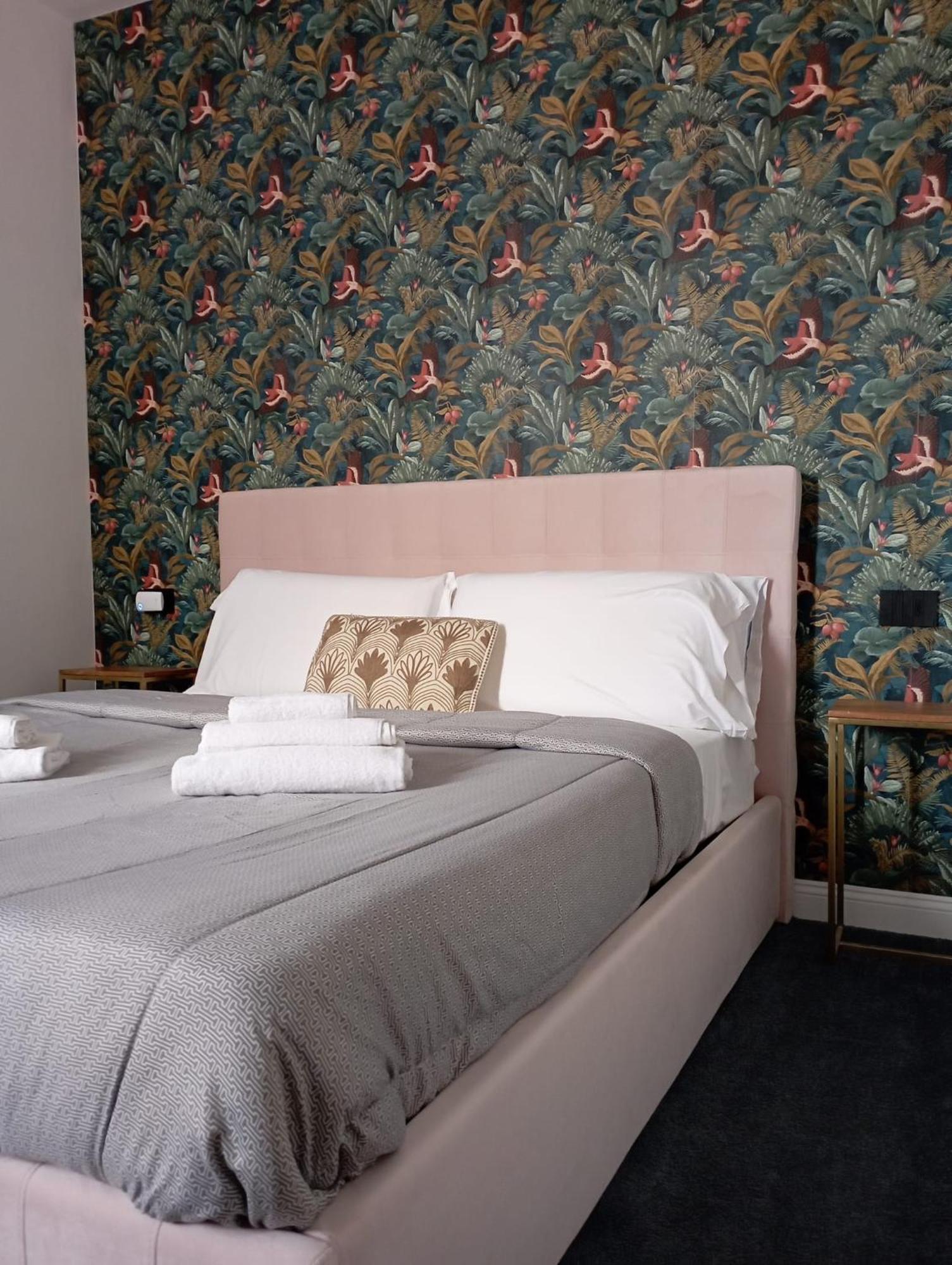 President Plaza Vip Suite Spa By Babylon Stay Naples Extérieur photo