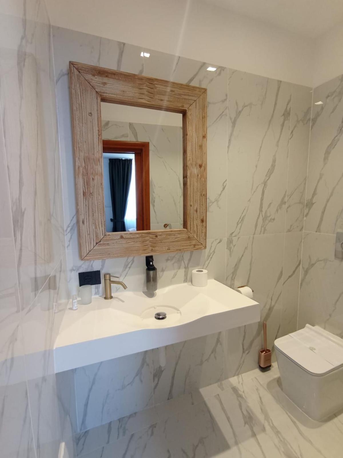 President Plaza Vip Suite Spa By Babylon Stay Naples Extérieur photo