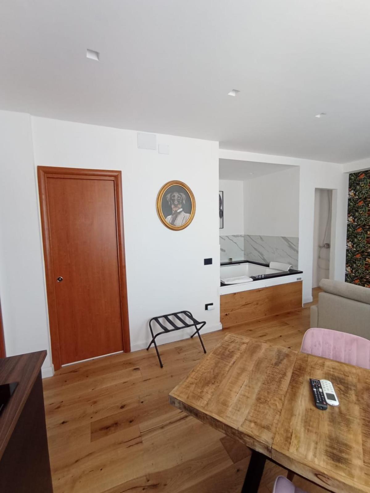 President Plaza Vip Suite Spa By Babylon Stay Naples Extérieur photo